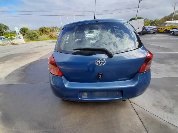 Yaris  TOYOTA Yaris (_P9_) Imagem-3
