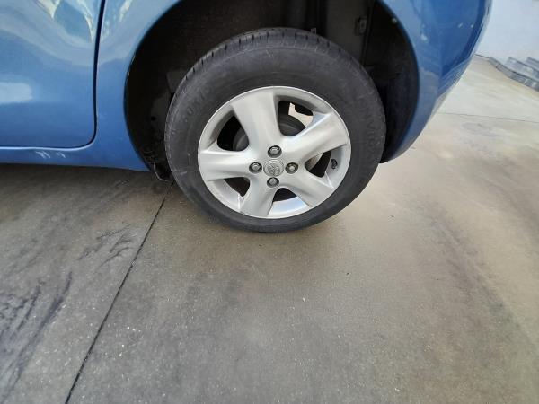 Yaris  TOYOTA Yaris (_P9_) Imagem-9